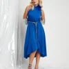 Abito con scollo all'americana e gonna asimmetrica