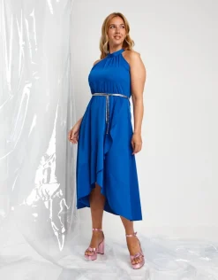 Abito con scollo all'americana e gonna asimmetrica
