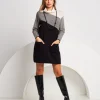 Abito dolcevita color block a righe