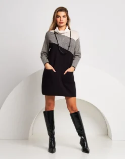 Abito dolcevita color block a righe