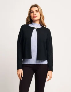 Bolerino in maglia con chiusura a catenella