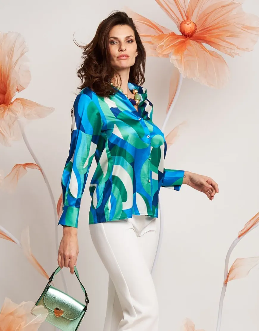 Camicia in raso con colletto e polsi