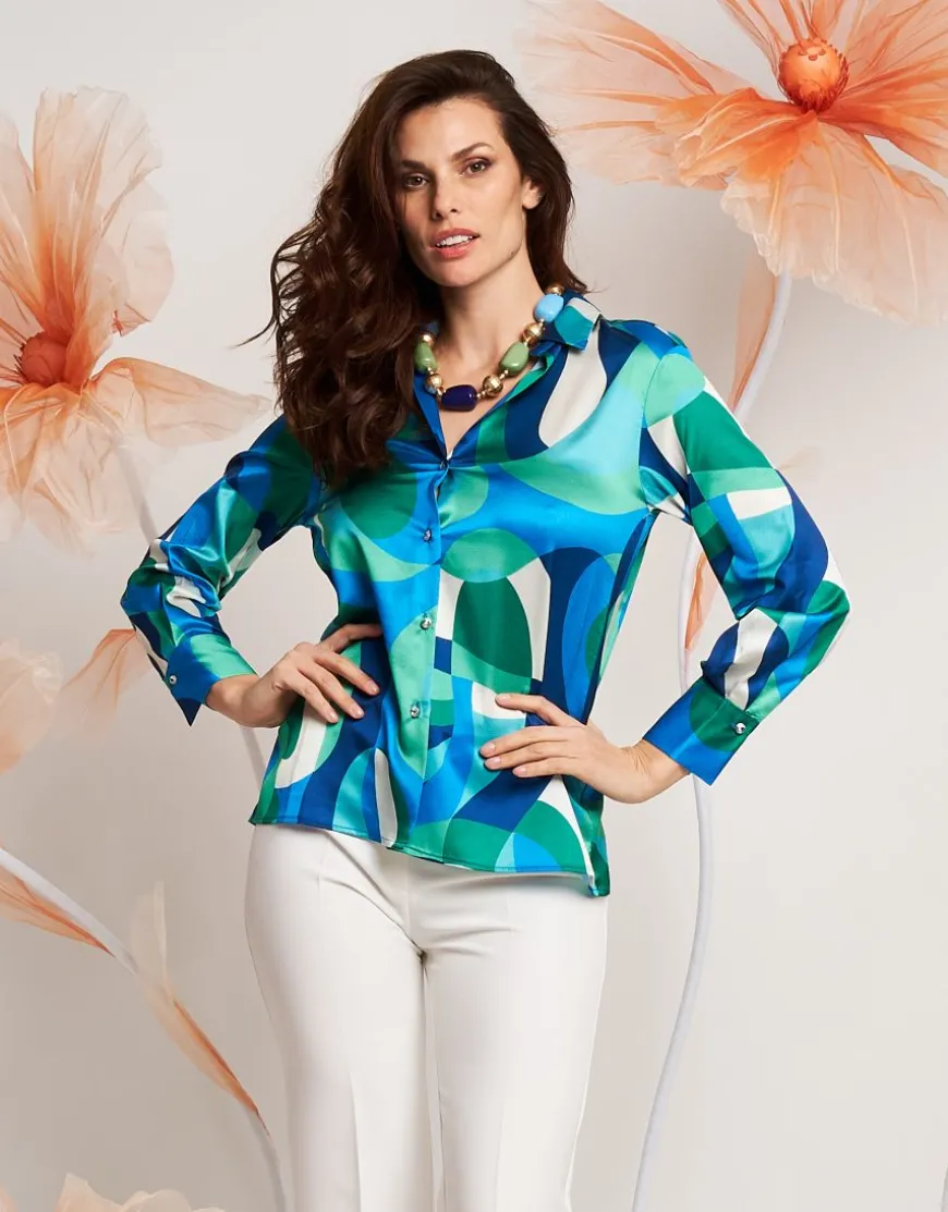 Camicia in raso con colletto e polsi
