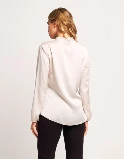 Camicia in raso con cravattina