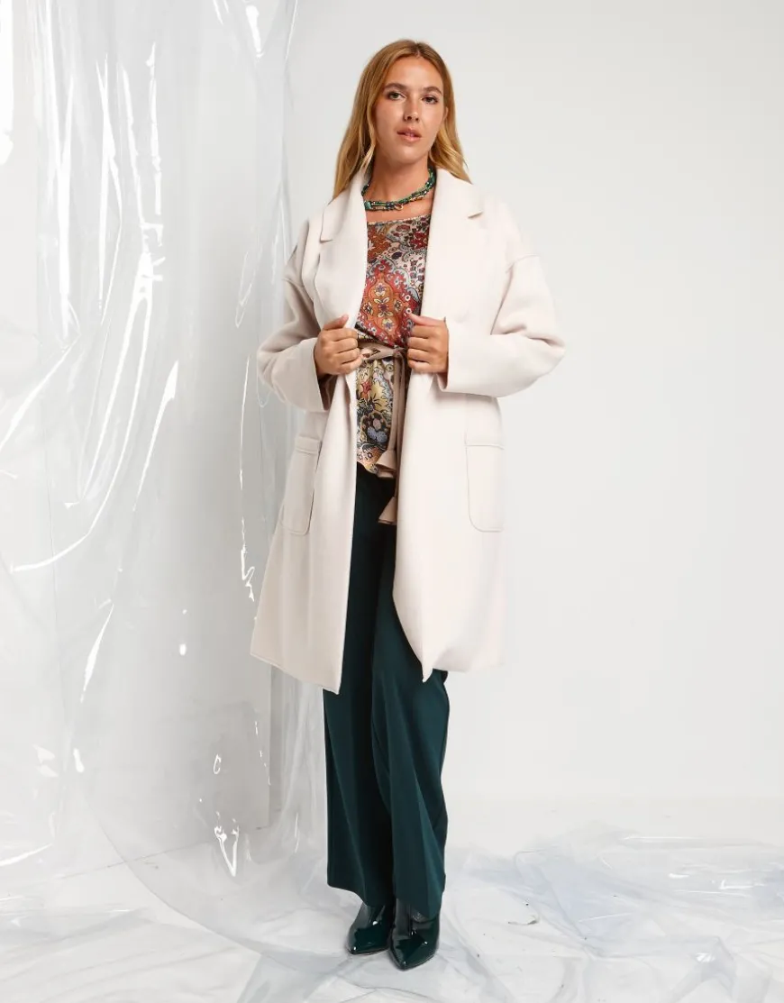Cappotto a vestaglia con cintura