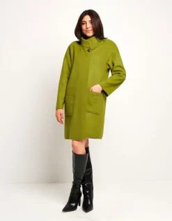 Cappotto con collo a fascetta