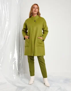 Cappotto con collo a fascetta