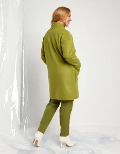 Cappotto con collo a fascetta