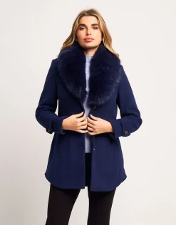 Cappotto con collo in ecopelliccia