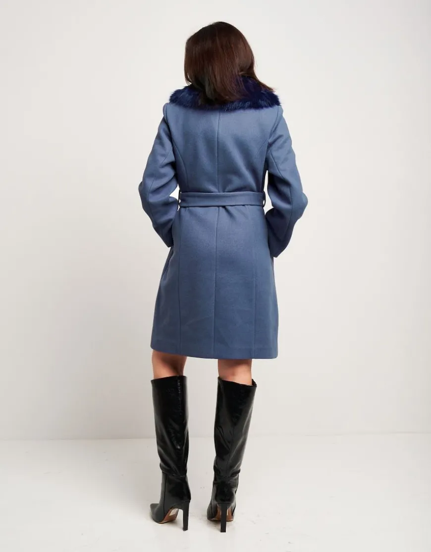 Cappotto con collo in ecopelliccia
