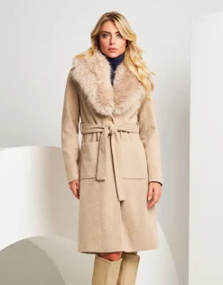 Cappotto lungo con cintura e collo in ecopelliccia