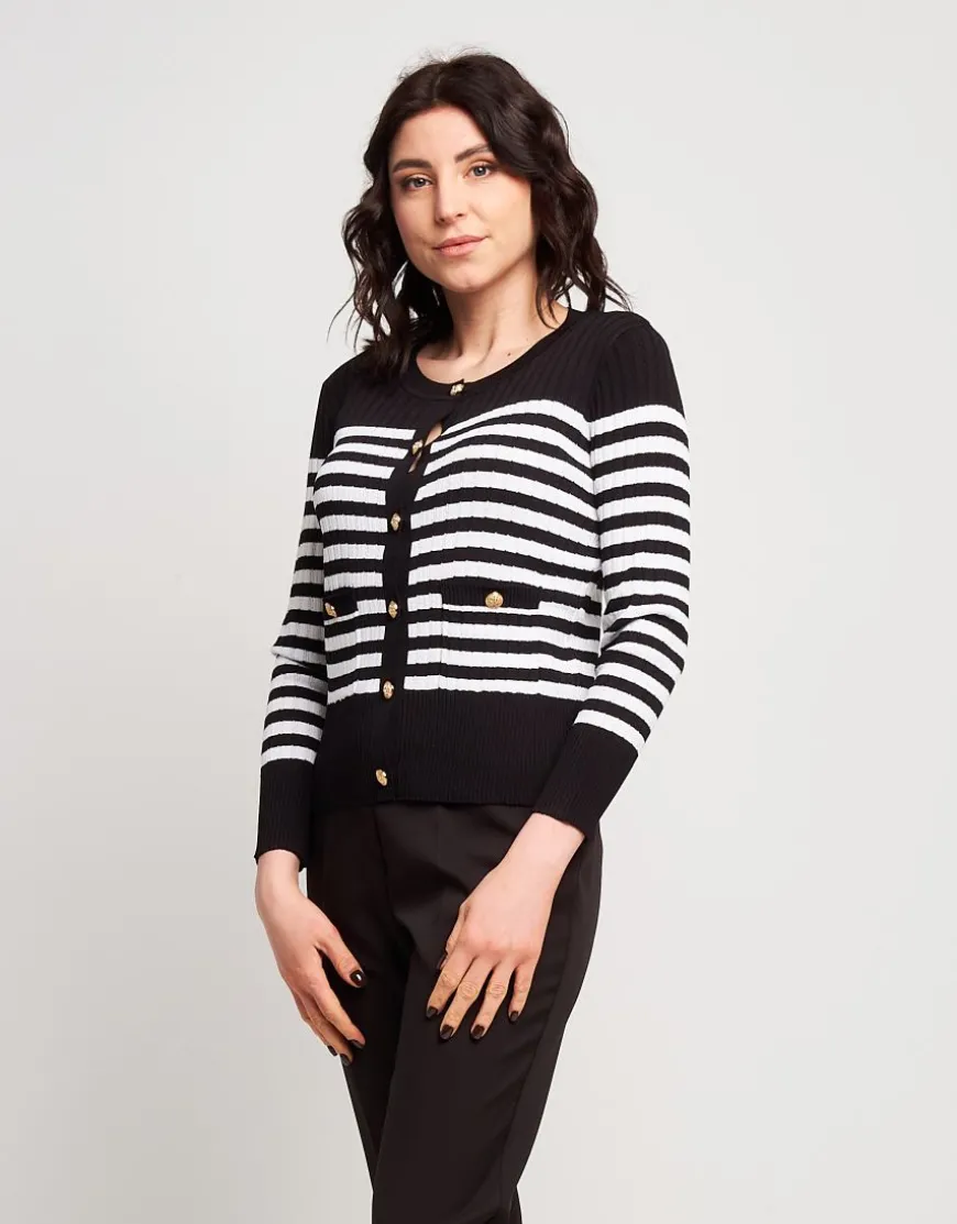 Cardigan a coste con bottoni