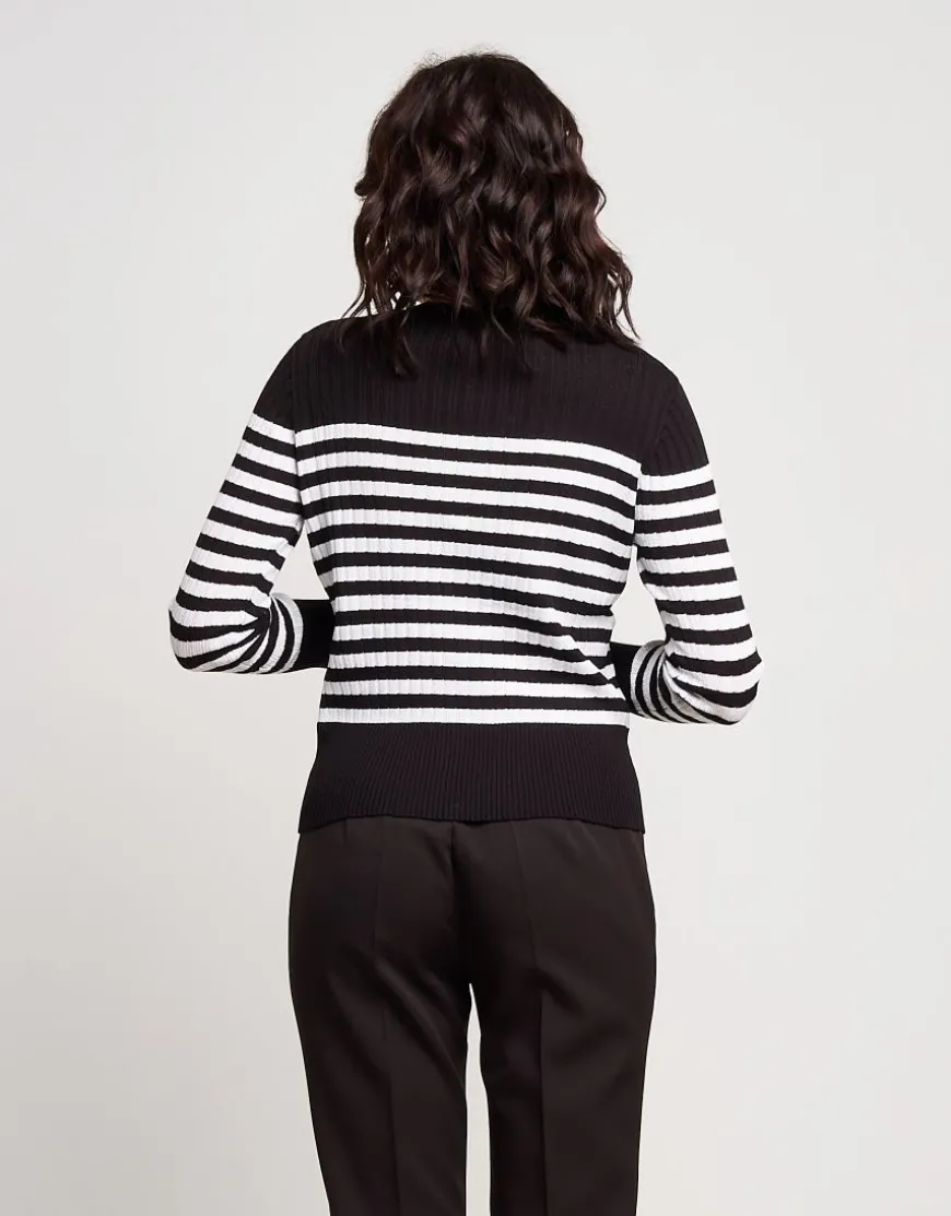 Cardigan a coste con bottoni