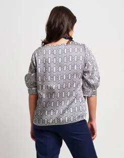 Casacca in raso fantasia con polsini