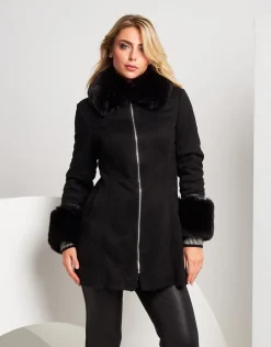 Ecomontone con zip e dettaglio borchie