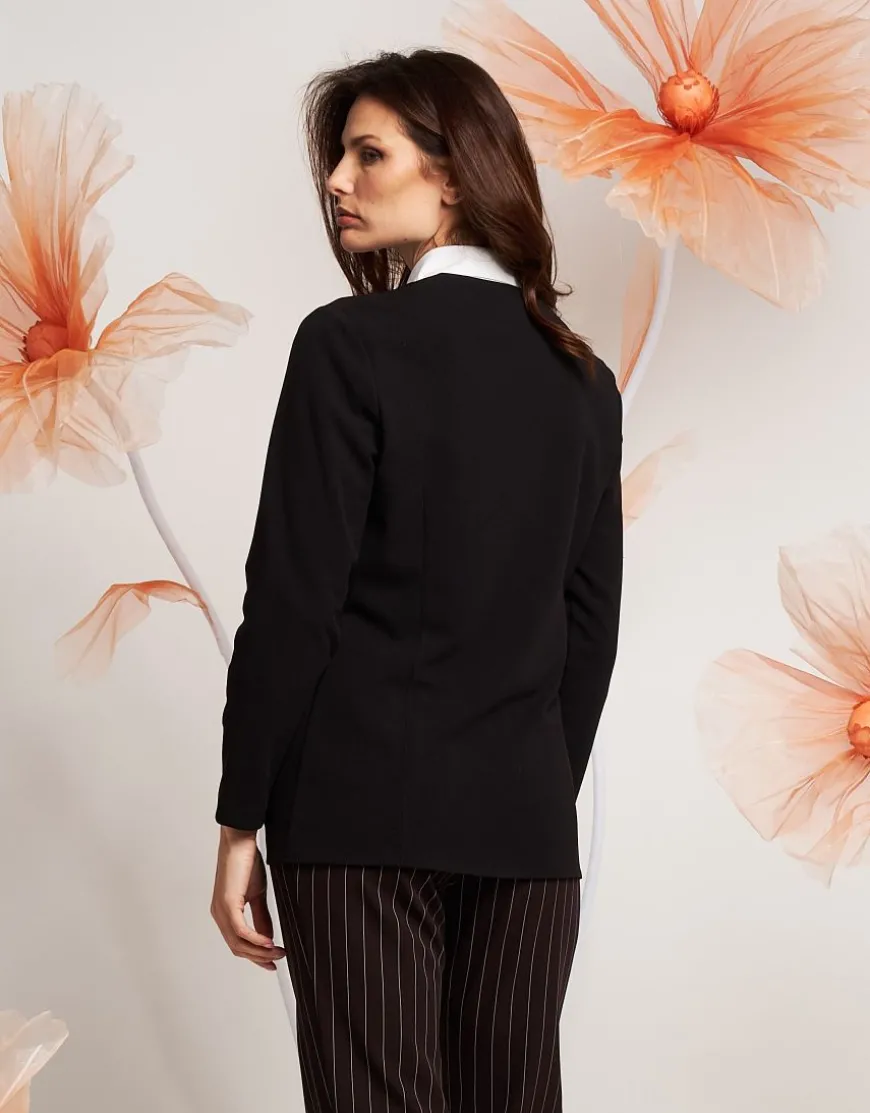 Giacca con revers e dettagli