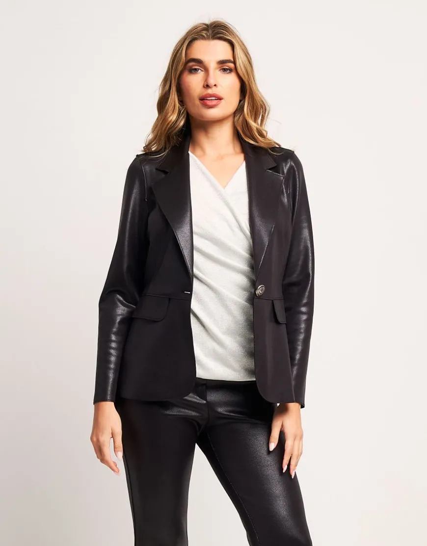 Giacca effetto ecopelle con revers e pattine