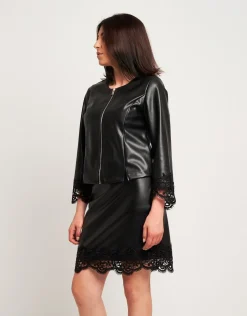 Giubbino in ecopelle con zip e pizzo