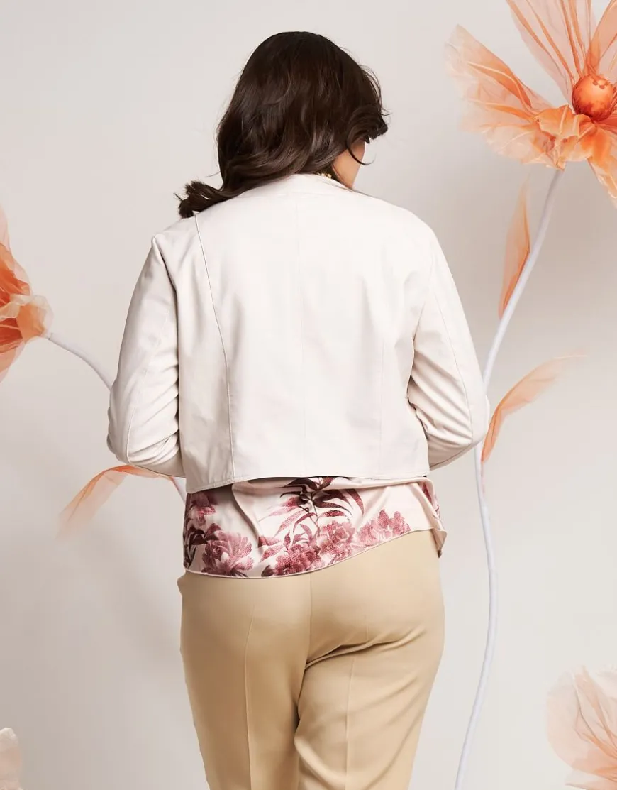 Giubbino in ecopelle foderato con bottoni oro