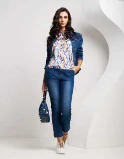 Giubbino in jeans con baschina