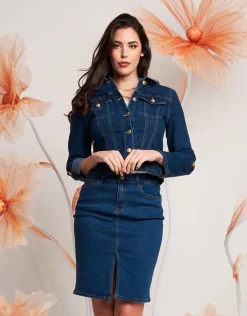 Giubbino in jeans con colletto e taschini