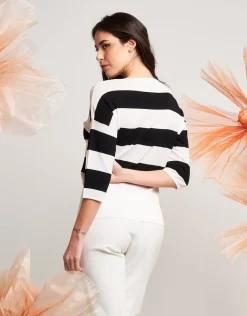 Maglia a righe con dettagli