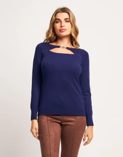 Maglia con apertura e gancino sullo scollo