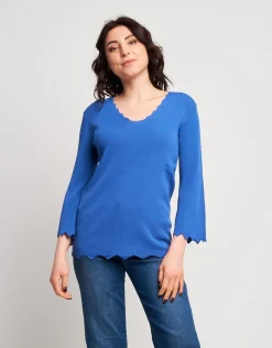 Maglia con bordi ondulati