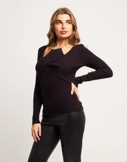 Maglia con catena oro al collo