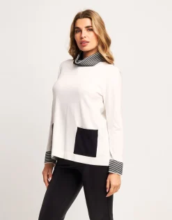 Maglia con dettagli a righe e tasche