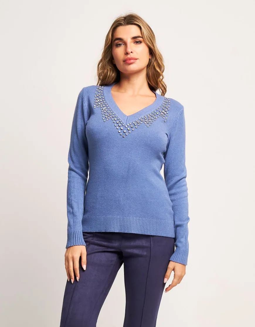 Maglia con pietre sullo scollo