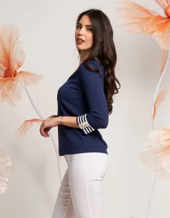 Maglia con polsi e collo a righe
