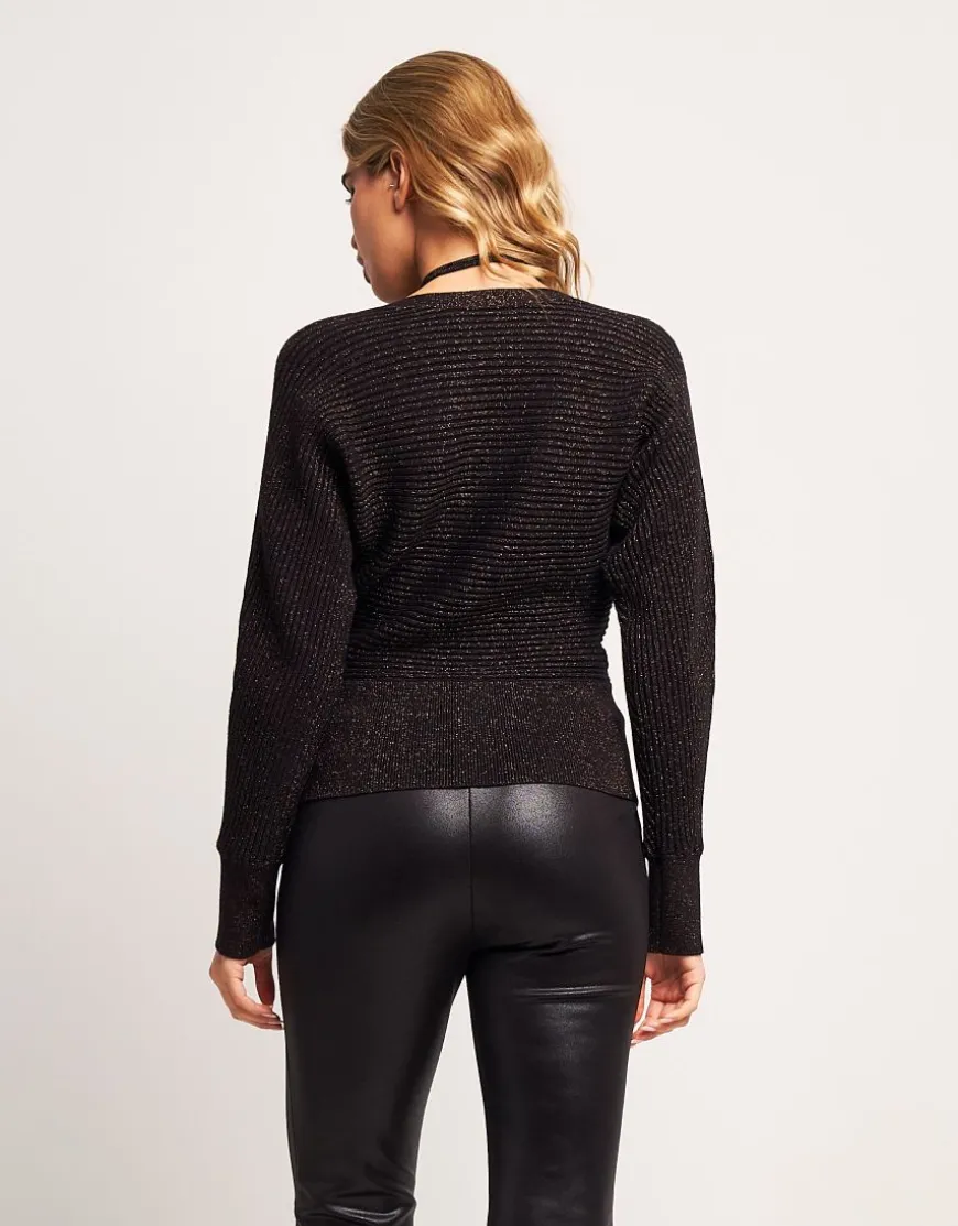Maglia incrociata a coste con lurex