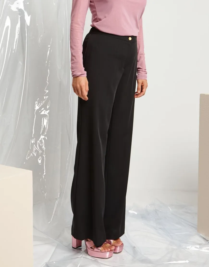 Pantalone ampio in tessuto fluido