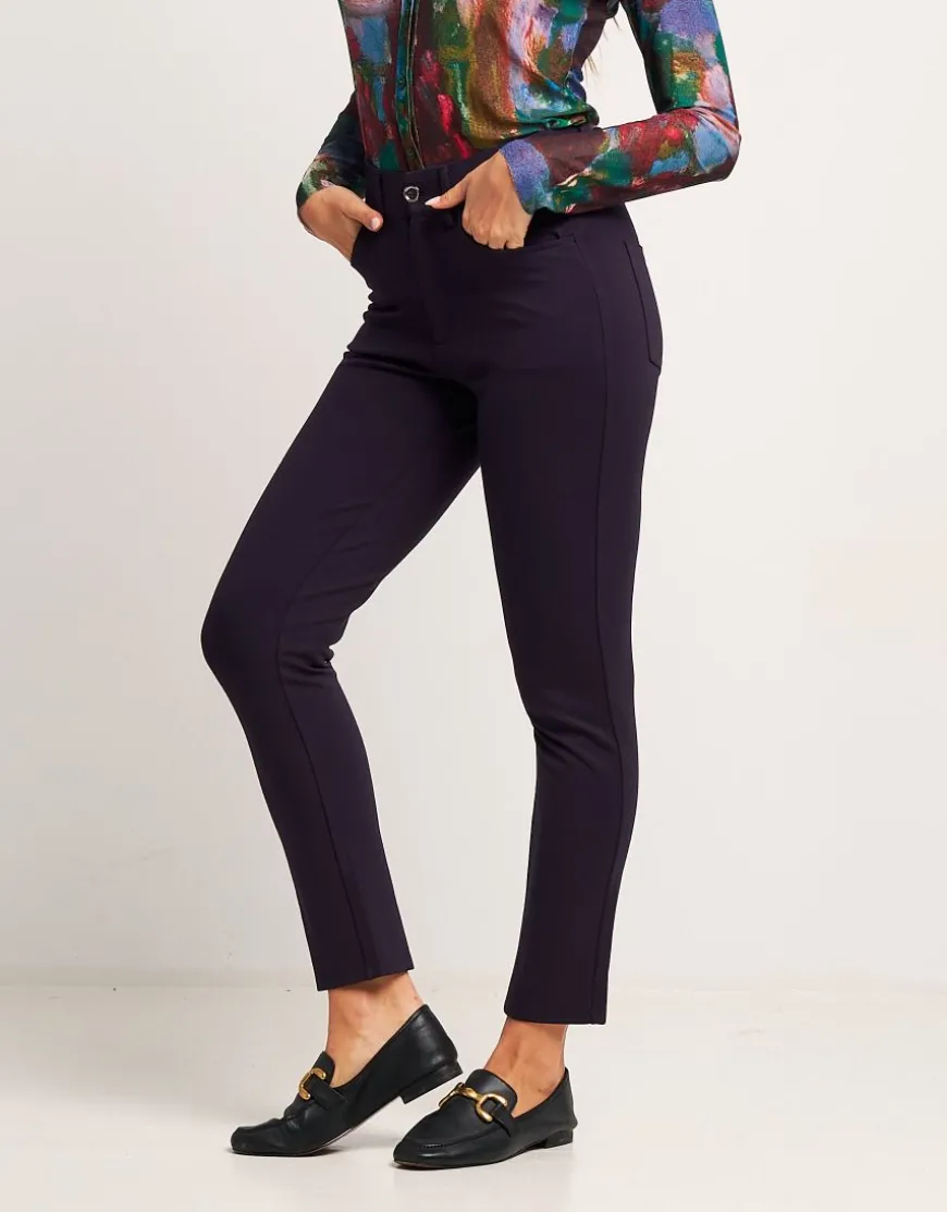 Pantalone basico con zip e tasche