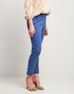 Pantalone con bottoncini alla caviglia
