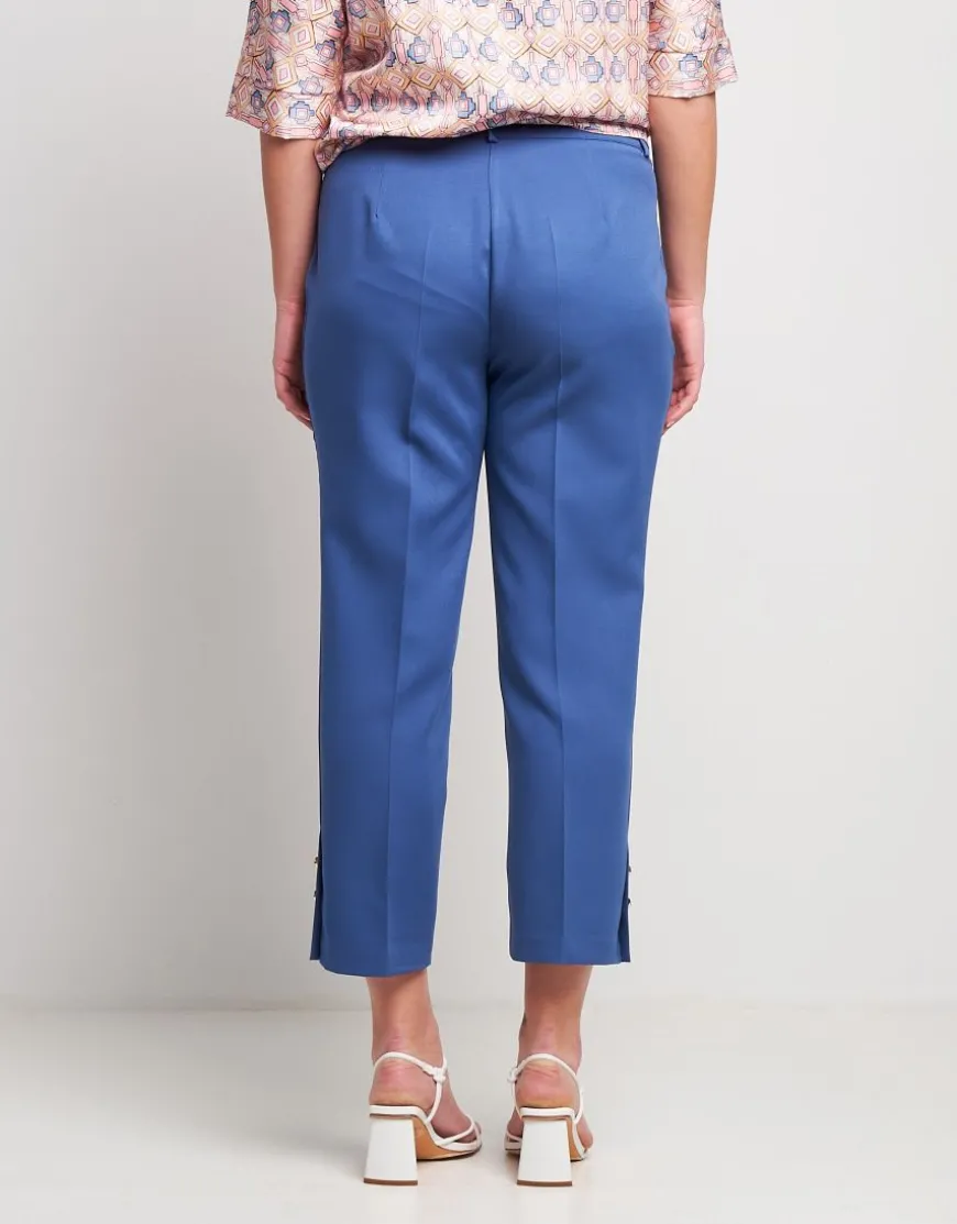 Pantalone con bottoncini alla caviglia