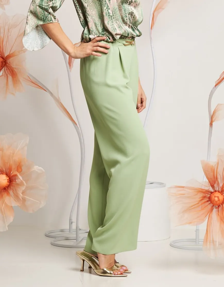 Pantalone con dettaglio in vita