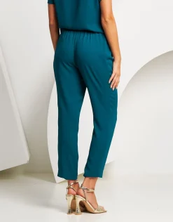 Pantalone con elastico e piega