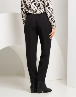 Pantalone con pinces ed elastico
