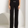 Pantalone dritto con elastico e catena