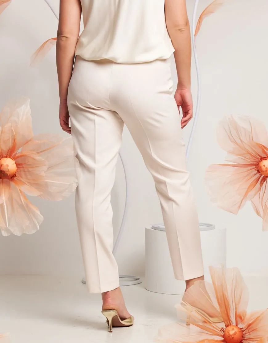 Pantalone dritto con elastico posteriore