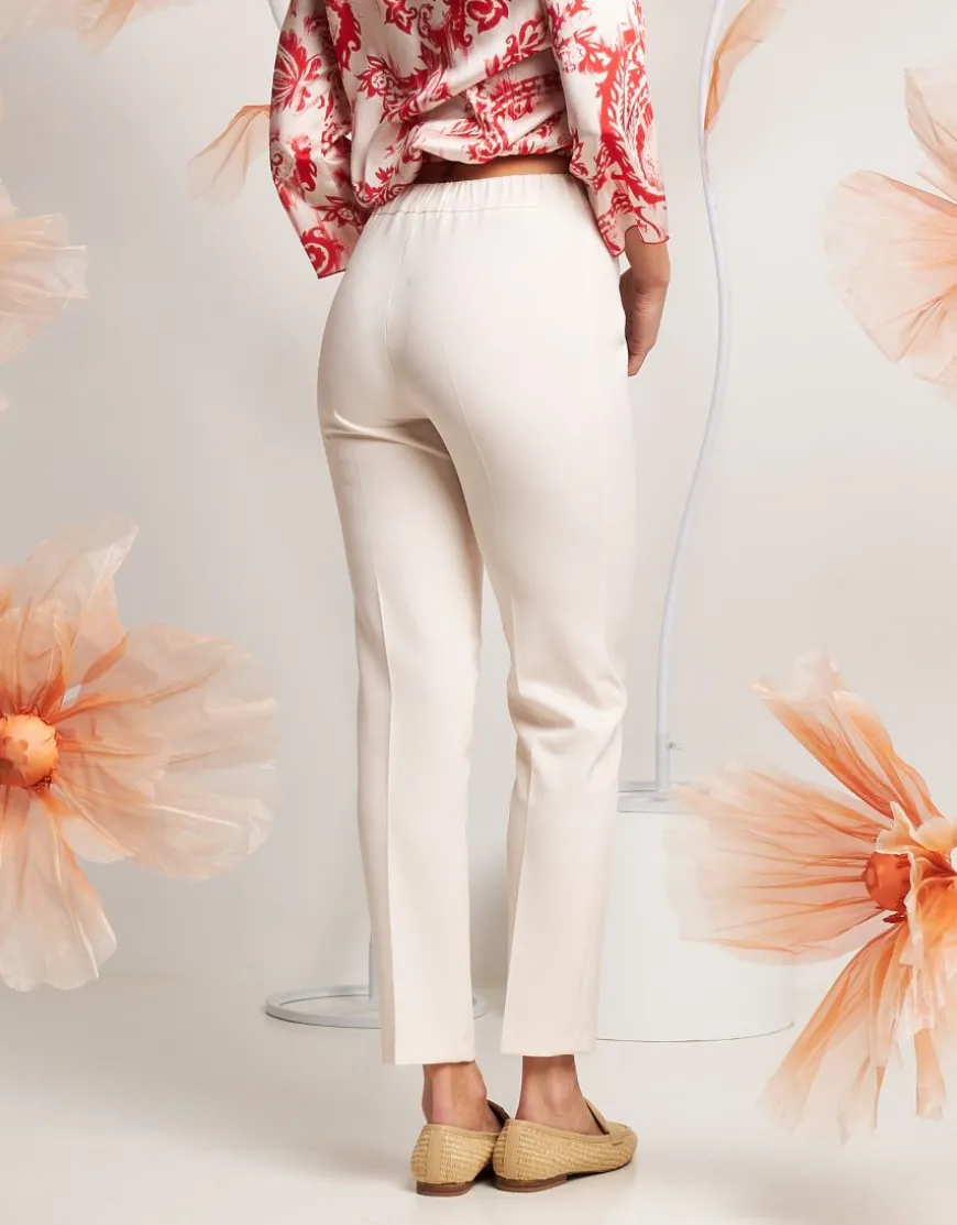 Pantalone dritto con elastico posteriore
