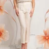 Pantalone effetto mosso con cinturino e risvolto