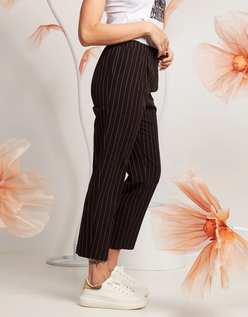 Pantalone gessato con cinturino elastico