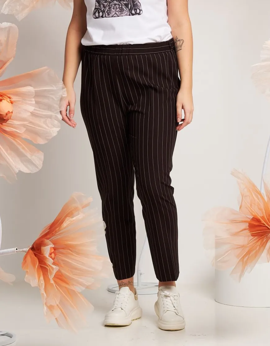 Pantalone gessato con cinturino elastico