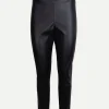 Pantalone in ecopelle con elastico