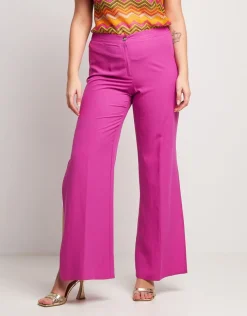 Pantalone in viscosa con spacchi sul fondo