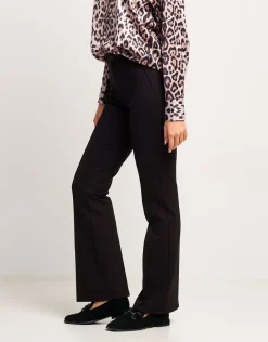 Pantalone largo con impuntura