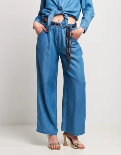 Pantalone largo in denim con tasche